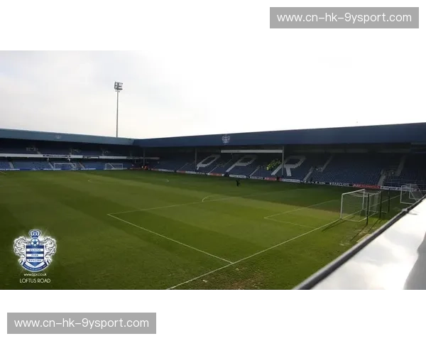 女王公园Rangers传奇与阿斯顿维拉荣耀：英格兰足球的绿茵对决